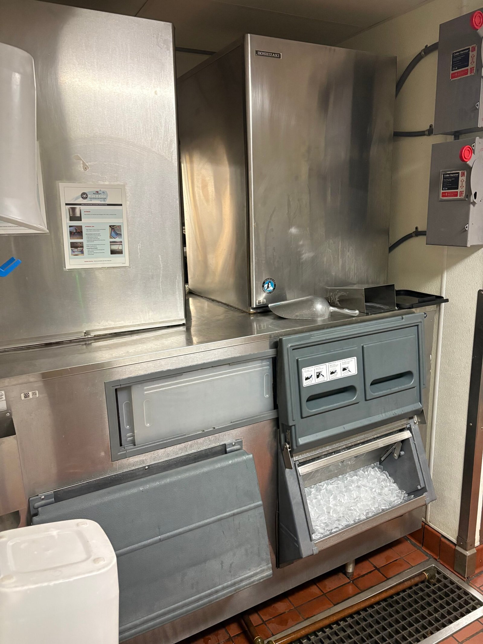 Ice maker repair for a landlord account — Multi-Unit Property
